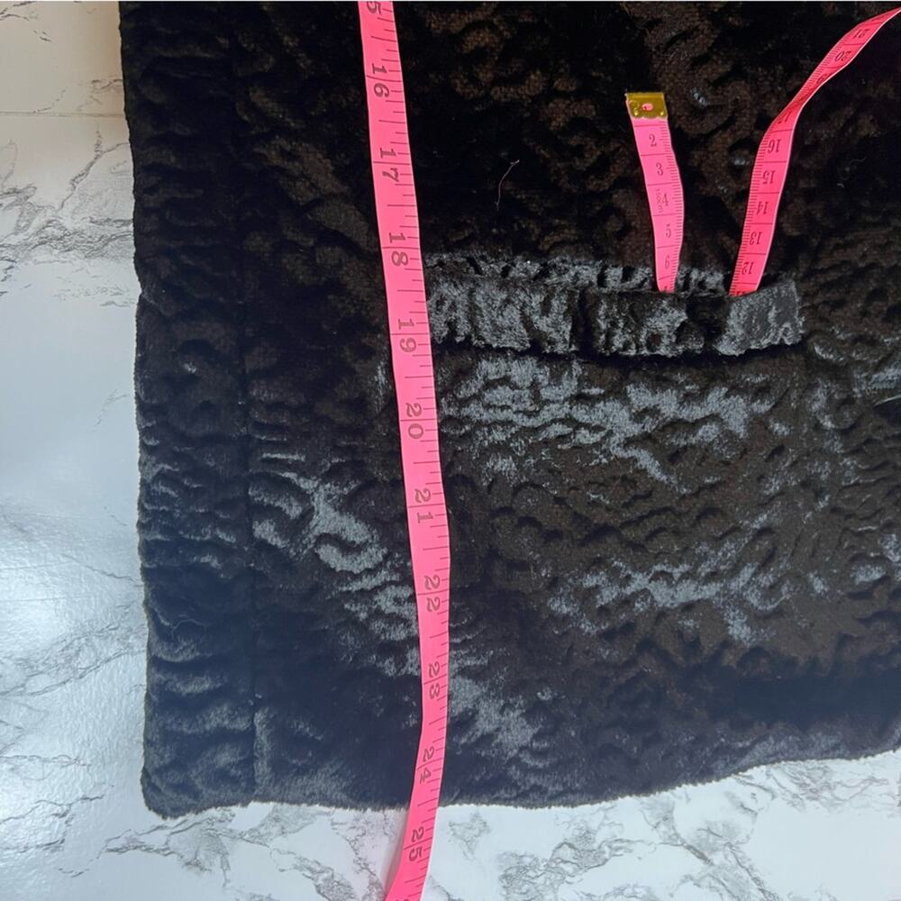 Vintage Styled by Winter Faux Broadtail Lamb Fur Coat Sz M - Picture 5 of 6